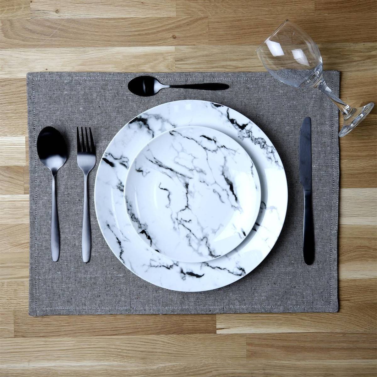 The Home Deco Factory - Set de Table Déco "Lunabel" 35x45cm Vert Olive - Image 2