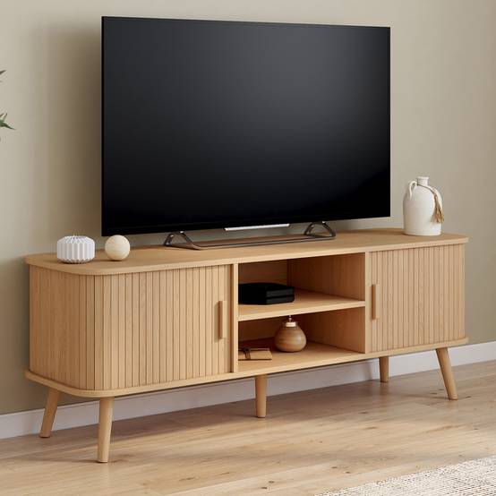 Meuble TV 140 cm ROMIE 2 portes coulissantes lattes tasseau bois coloris chêne - Image 1