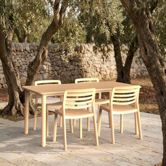 Table rectangulaire recyclée extérieur 160x90 jaune feu NOA garbar - Image 9
