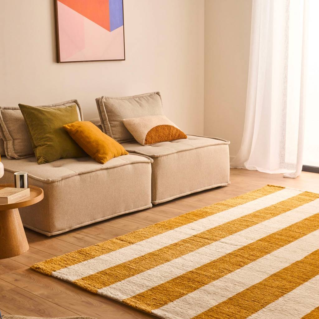 Tapis intérieur rayures ocre et blanc 200x280cm - Pablo | sweeek - Image 1