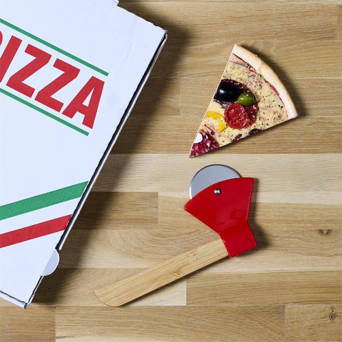 Cook Concept - Roulette à Pizza en Bois "Hache" 21cm Rouge - Image 2