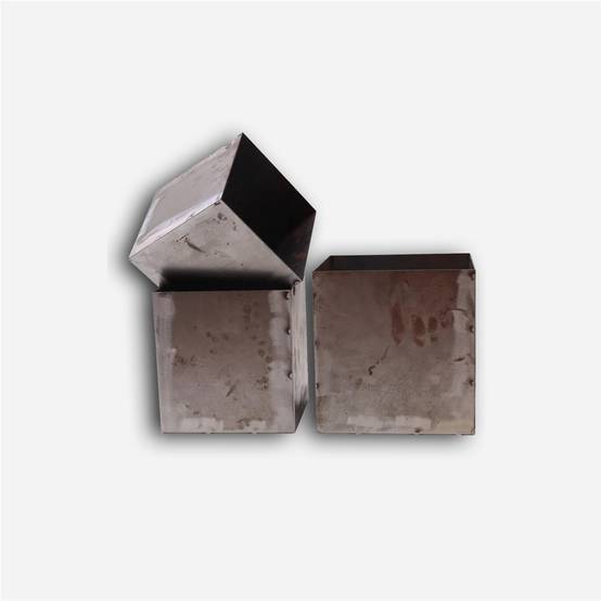 Lot de 3 pots carrés en métal - Image 1
