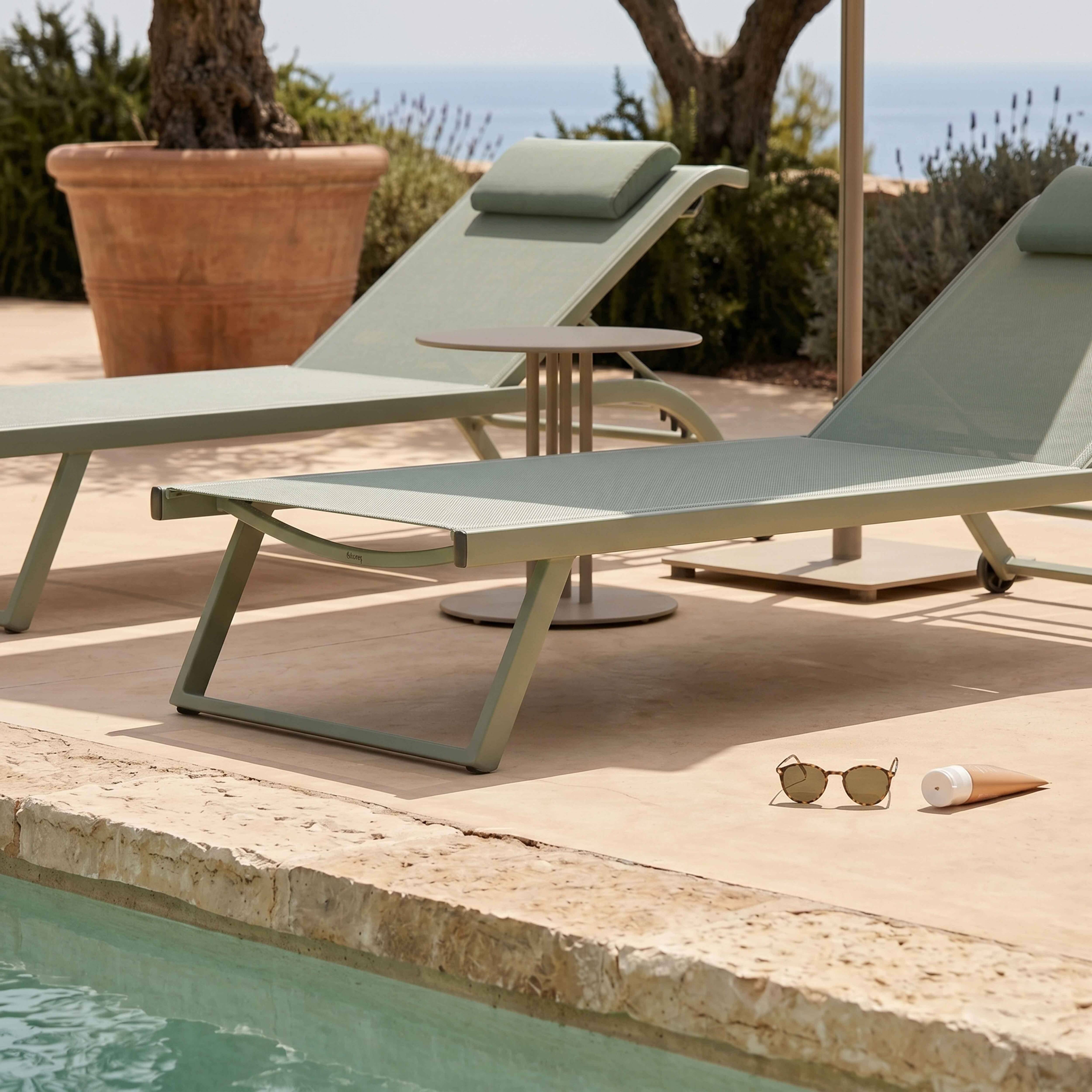 Oviala - Lot de 2 bains de soleil inclinable avec roues vert cactus Olmeta - Oviala - Image 4