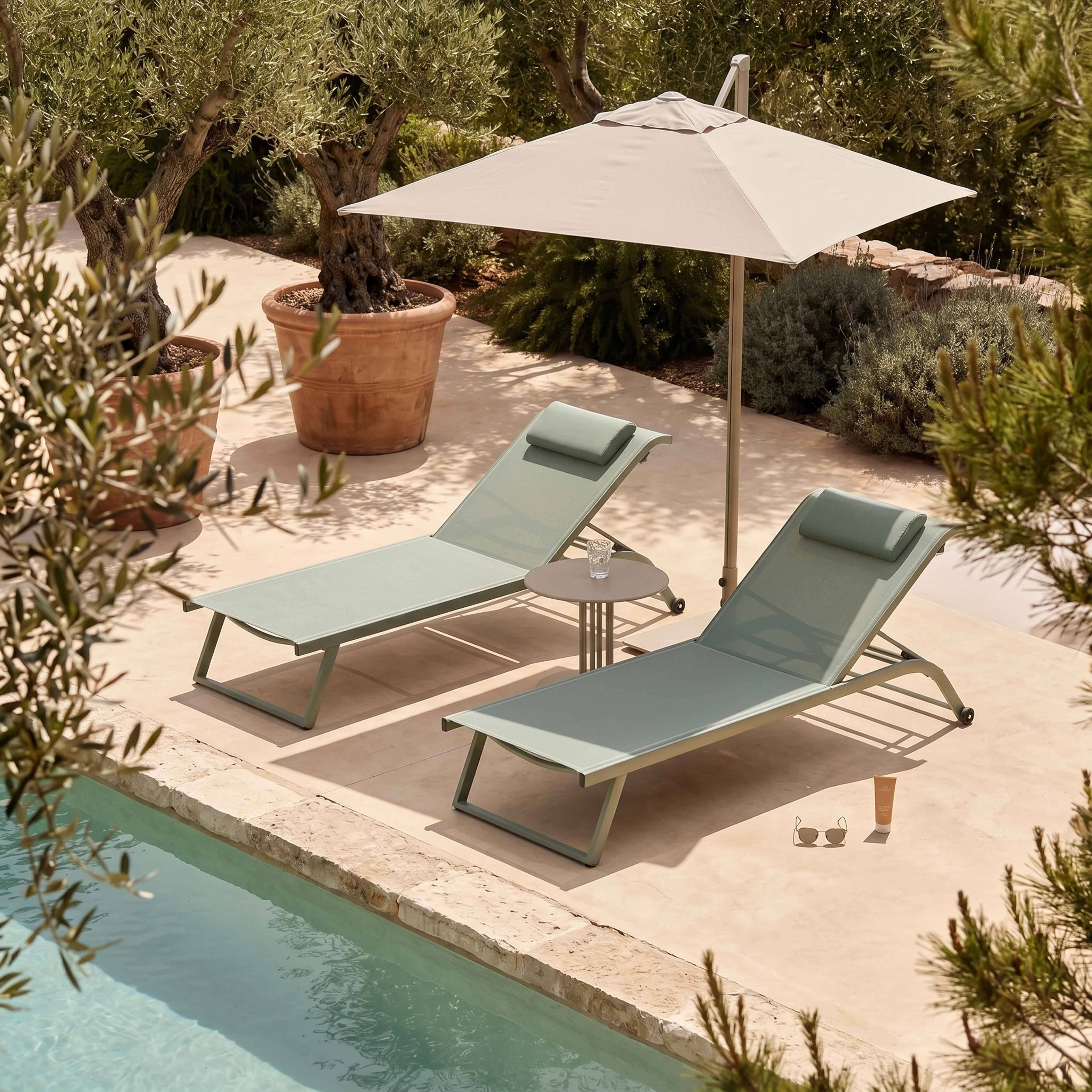 Oviala - Lot de 2 bains de soleil inclinable avec roues vert cactus Olmeta - Oviala - Image 3
