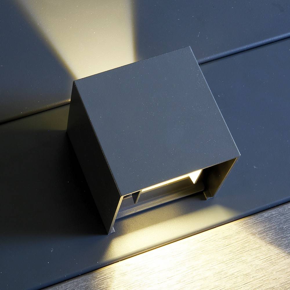 Decklinea - Applique LAKKA 100x100 6W-220V Blanc Chaud - IP67 - Aluminium - Spot LED à visser - Image 2