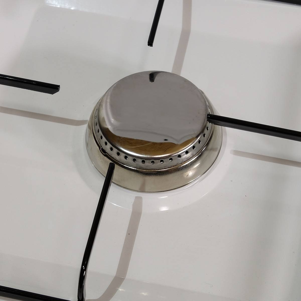 Plaque de cuisson gaz portable 2 feux 3200W Réchaud à gaz butane ou propane Blanc laqué Couvercle - Image 3