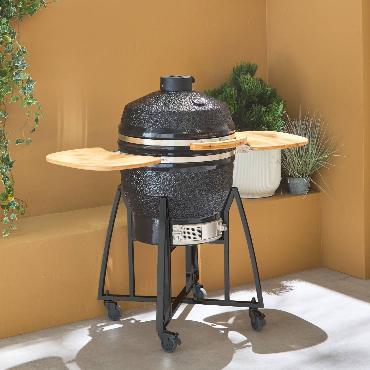 sweeek - Barbecue charbon en céramique. Kamado Ø54.5cm. avec chariot. garde au chaud. récupérateur de cendre et housse. tablettes rétractables | sweeek - Image 1