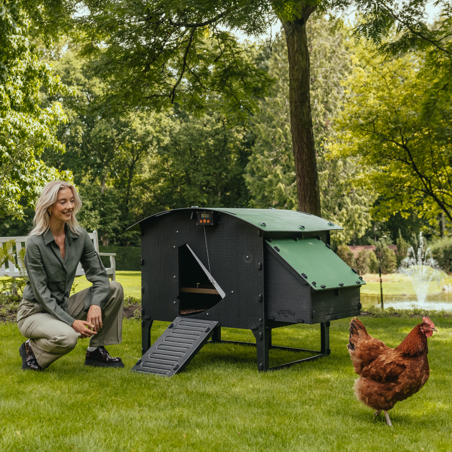 Poulailler Nestera The Lodge Large 8 poules - Plastique recyclé - garanti 25 ans - Image 6