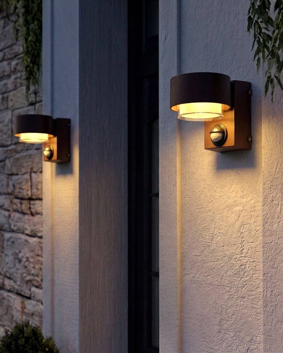 Beliani - Lampe murale pour l'extérieur Aluminium Marron GOVIA - Beliani - Image 1