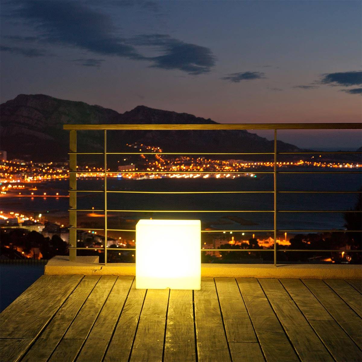 Lumisky - Cube lumineux sans fil LED multicolore CARRY Multicolore Polyéthylène H30CM - Image 3