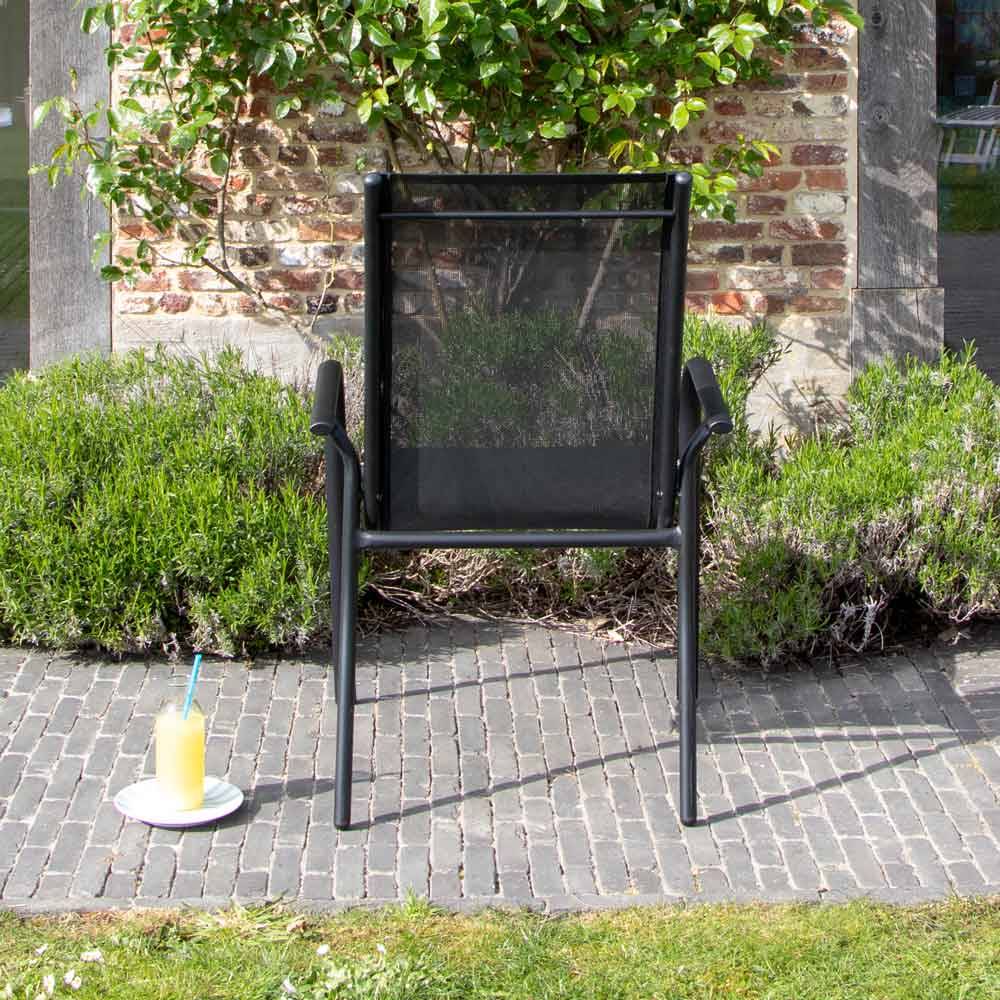 Wilsa Garden - Fauteuil BlackSun structure aluminium noire, assise textilène noire - Image 4