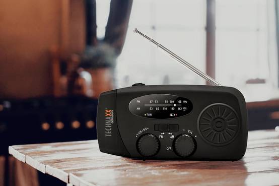 TECHNAXX - RADIO ET LAMPE SOLAIRE + MANIVELLE - Image 4