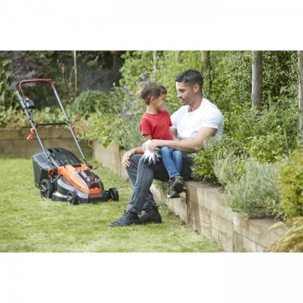 Tondeuse a Gazon BLACK+DECKER   a Gazon Electrique Sans Fil 38 cm 36V CLM3820L2-QW - 2 Batteries 36V 2 Ah - 6 Hauteurs Réglables - Image 4
