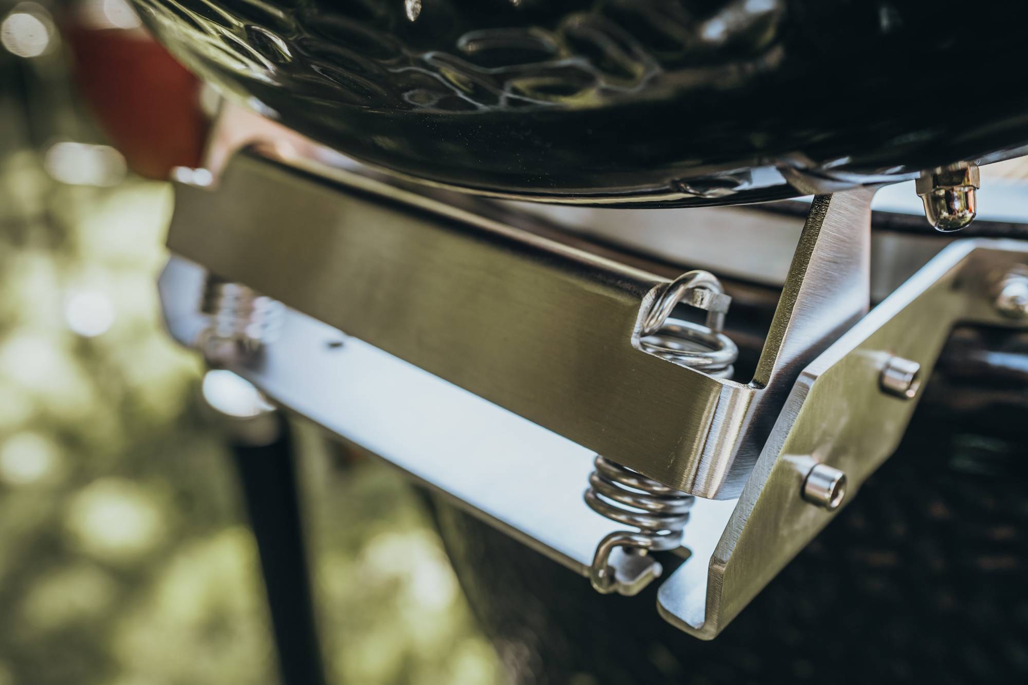 Kamado Monolith CLASSIC Noir ProSerie 2.0 sans Chariot - Image 4