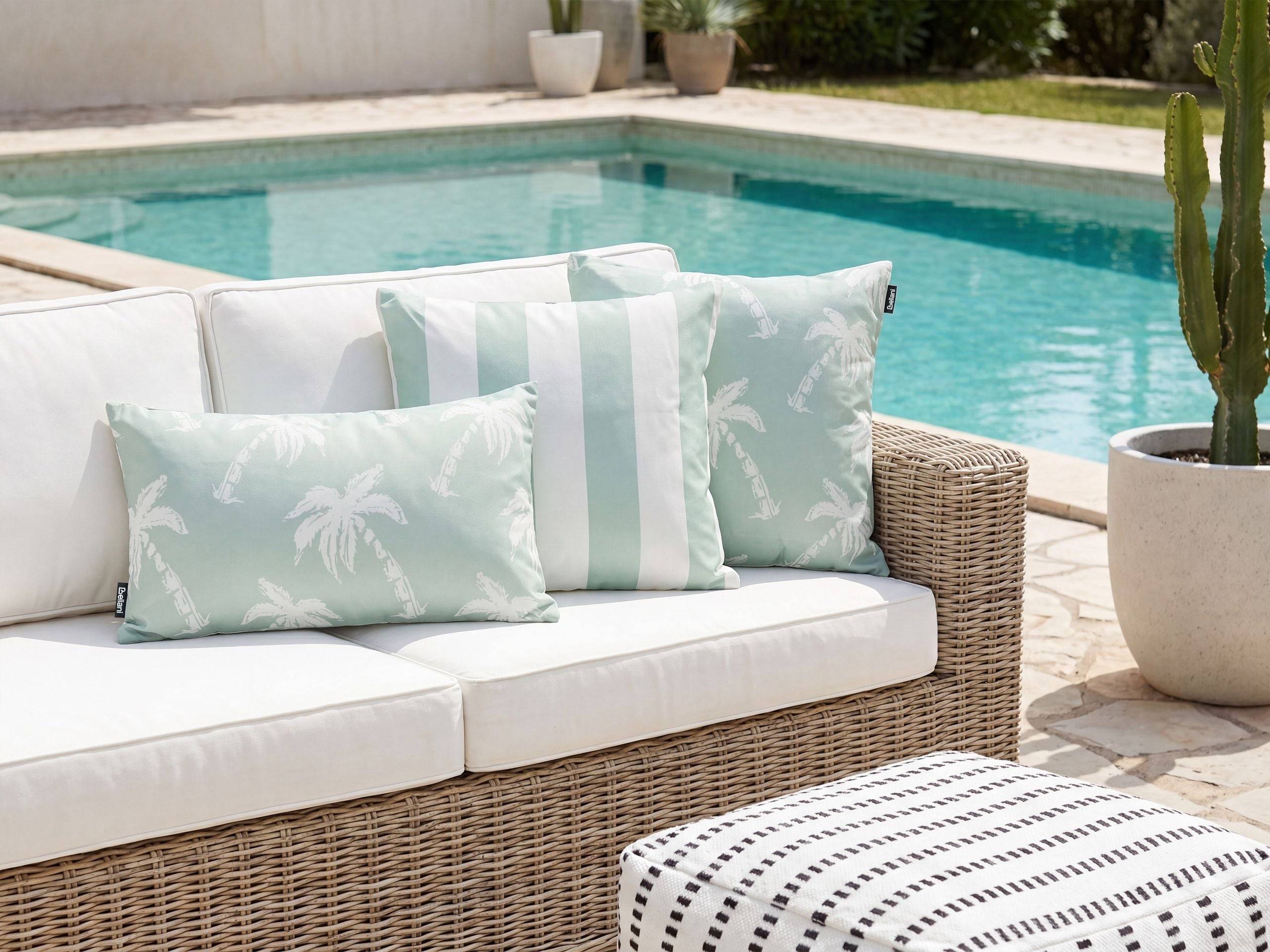 Beliani - Coussin d'extérieur Polyester Vert clair BONNETIA - 30x50x10- Beliani