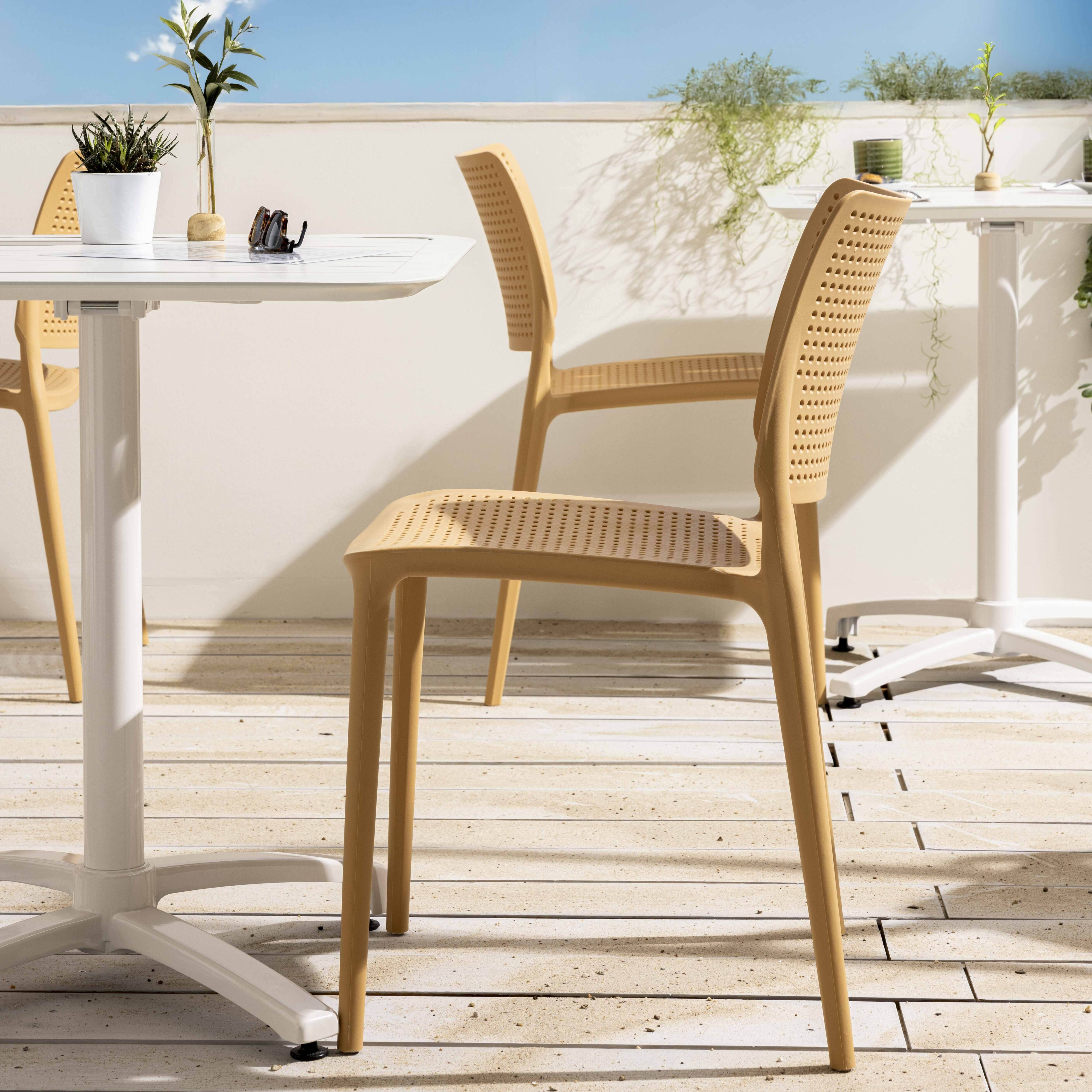 Oviala - Lot de 4 chaises de terrasse jaune clair en plastique Riga - Oviala - Image 4