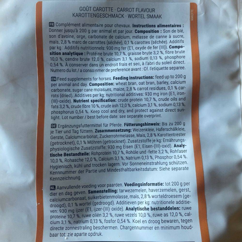 Friandise pour chevaux goût carotte 1 kg - Image 2