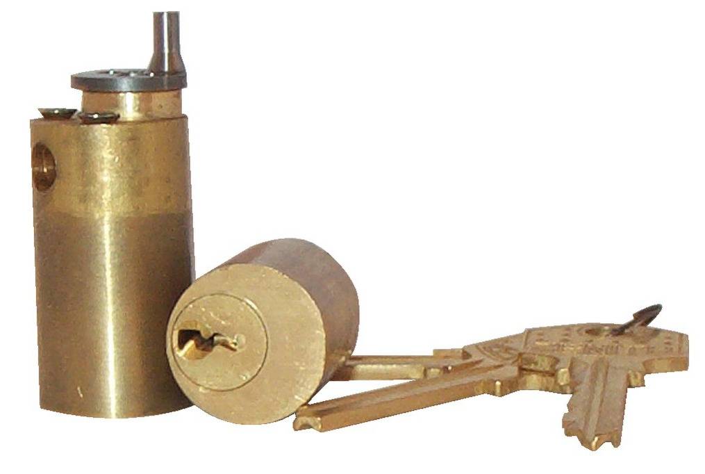 Iseo - Jeu de cylindres ZENITH pour serrure laiton poli 50mm - ISEO - 56370501S