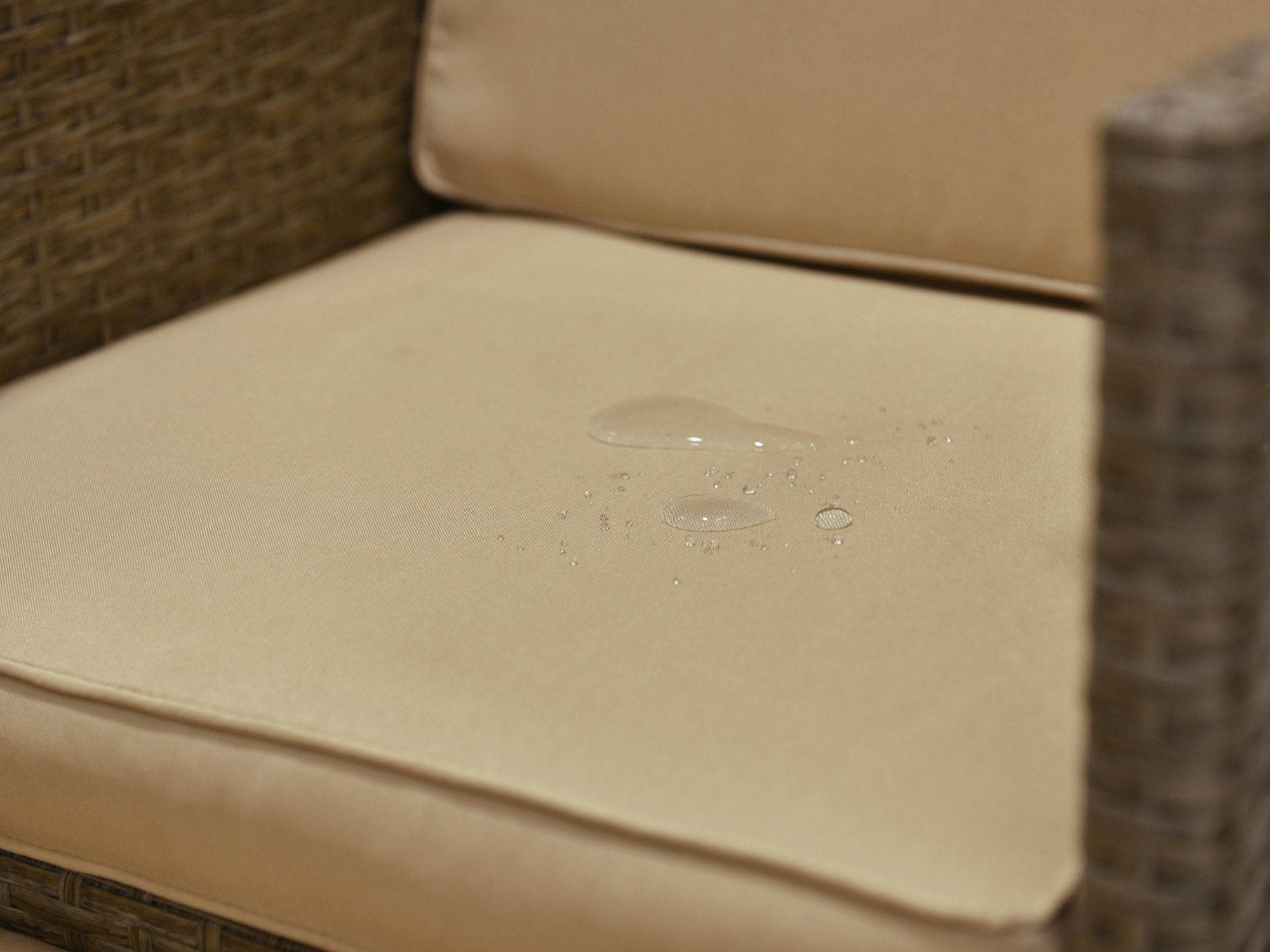 Best Mobilier - Sunny - salon de jardin encastrable 12 places - en résine tressée, plateau polywood - avec housse de protection - noir taupe - Best Mobilier - Image 4