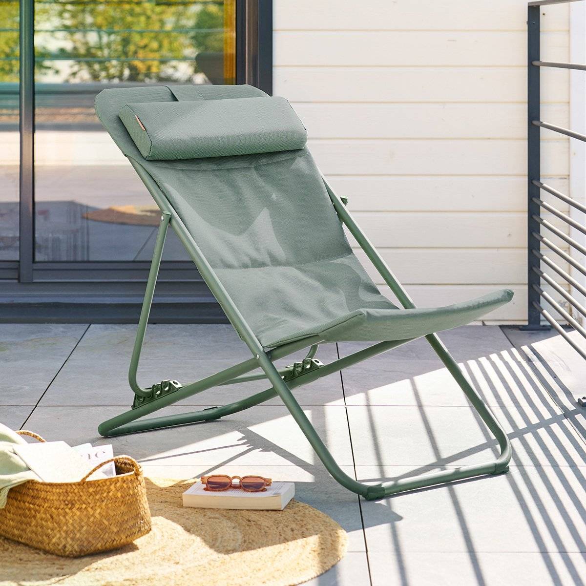 Hesperide - Chilienne de jardin empilable pliable Mirael vert laurier Hespéride