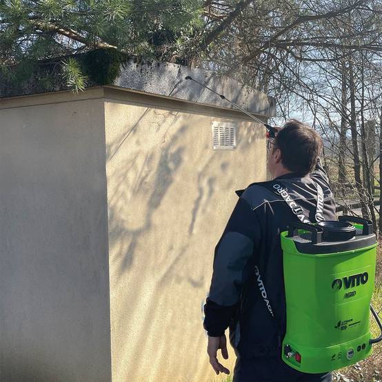 Pulvérisateur Electrique à Batterie Lithium 12V/8AH 16L 6 bars Chargeur Végetaux jardin toitures VITO - Image 7