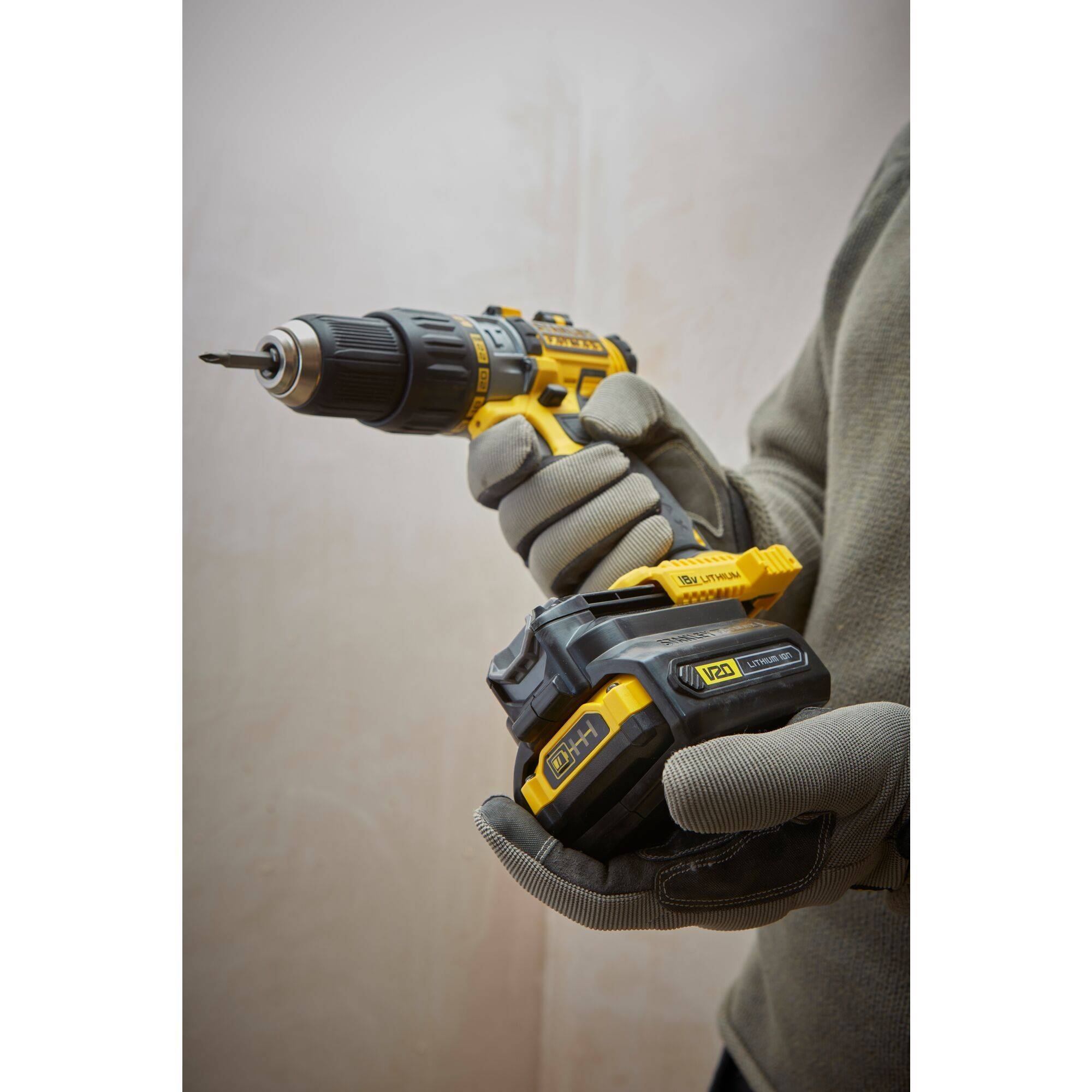 stanley - V20 Adaptateur de Batterie V20 sur Outils 18V Gamme 2019 STANLEY FATMAX - SFMCB100-XJ - Image 6