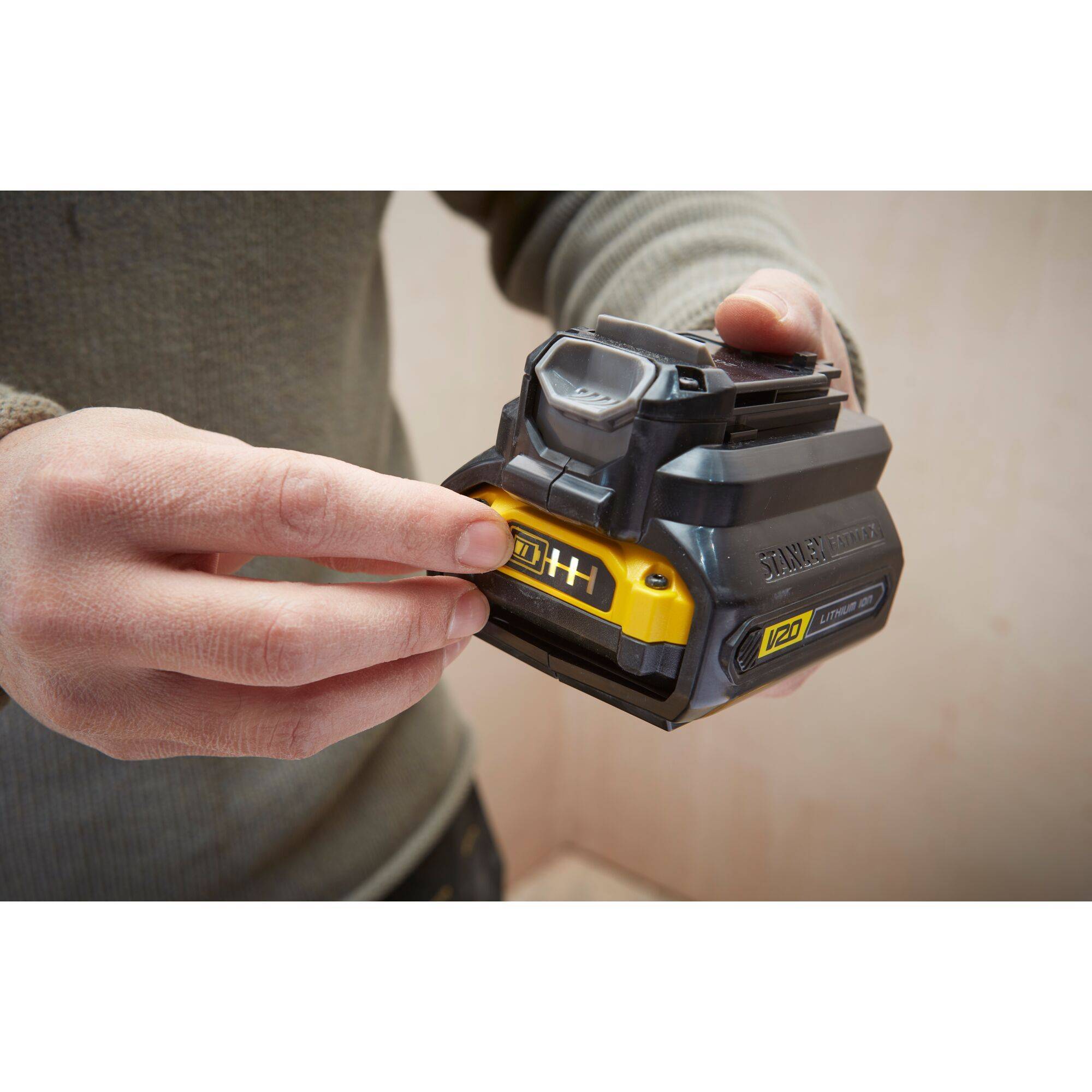 stanley - V20 Adaptateur de Batterie V20 sur Outils 18V Gamme 2019 STANLEY FATMAX - SFMCB100-XJ - Image 3