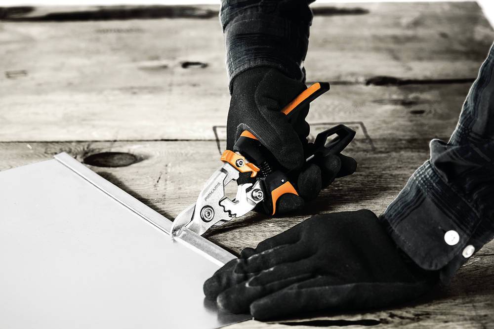 Fiskars - Cisaille PowerGear type "aviation"  coupe droite lame bulldog 38,1mm - Image 5