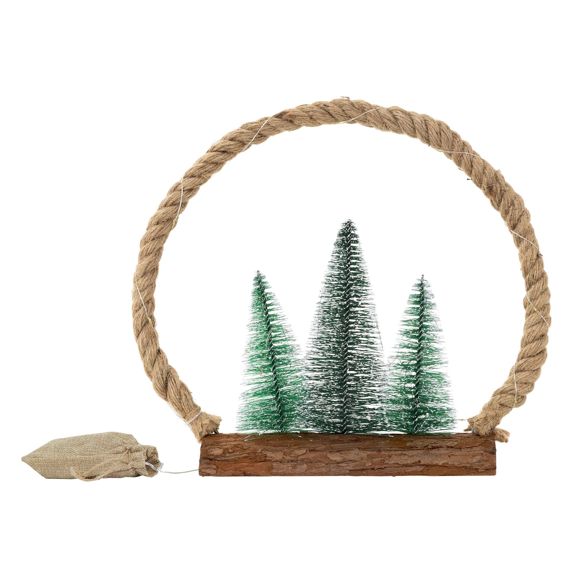 Ecd-Germany - Décoration lumineuse couronne en jute corde 34x30x7,5 cm 30 LEDs lumière blanche chaude à piles minuterie avec sapins et sac déco d'intérieur Noël - Image 2