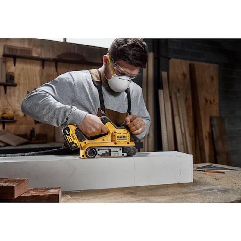 Ponceuse à bande XR 18V bruhless - DEWALT - avec 2 batteries 18V 5.0Ah - chargeur - DCW220P2-QW - Image 4