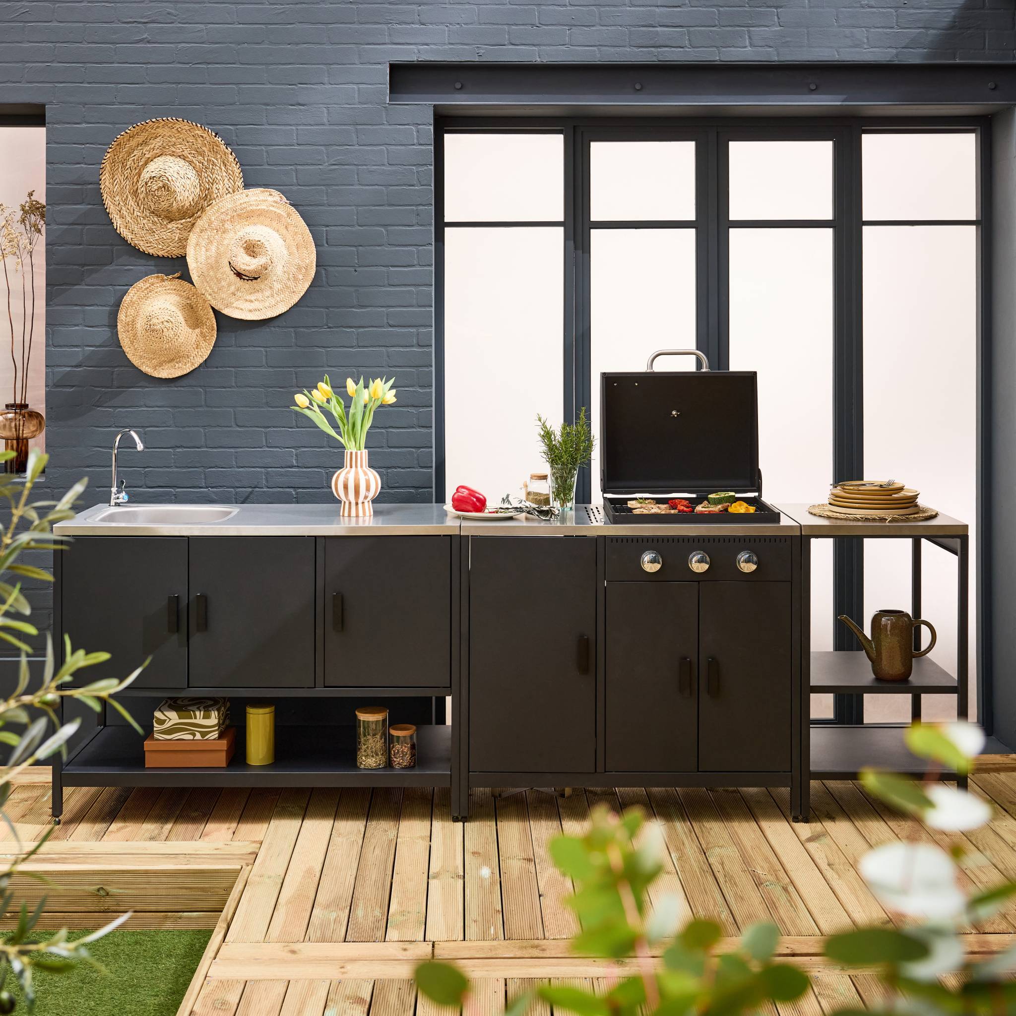 sweeek - Cuisine extérieure Naxos 3 modules acier inoxydable noir avec barbecue gaz 3 brûleurs | sweeek - Image 3