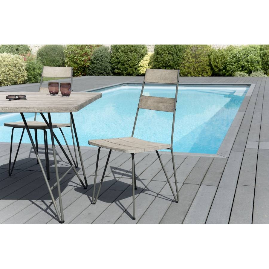 HYACINTHE - Ensemble de 2 chaises de jardin scandinaves en bois Teck teinté grisé et métal - Image 2