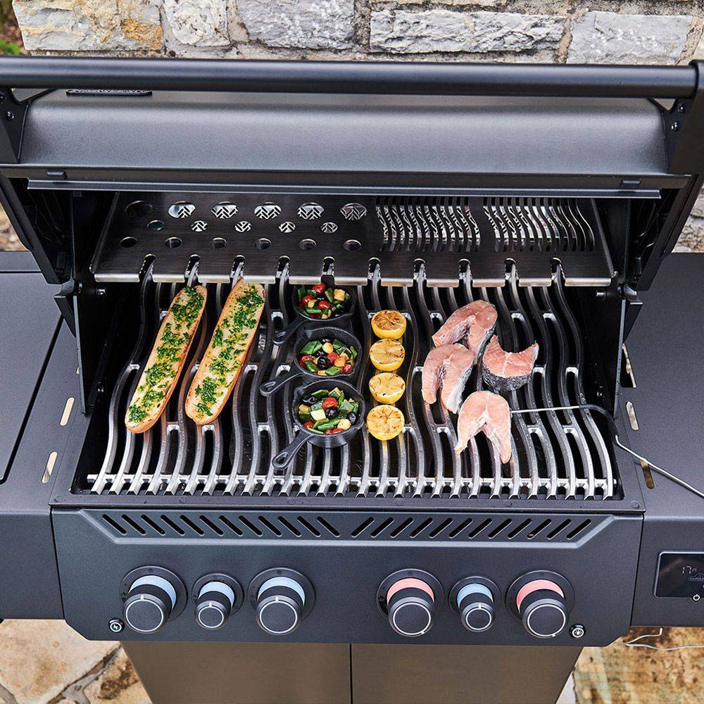Napoleon - Barbecue à gaz Prestige 500 + Sizzle Zone + Brûleur arrière - Connecté - Phantom - Image 3
