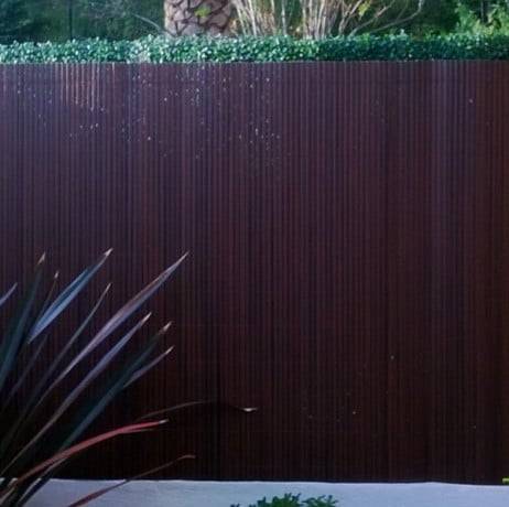 Canisse occultante en PVC imitation noyer 2.50 m - Long 10 m, Hauteur 1.50 m