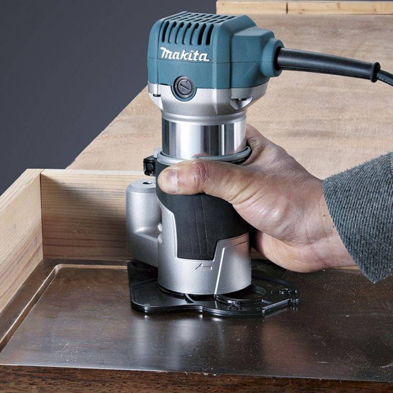 Défonceuse kit multi fonction 710 W - MAKITA - avec 4 bases - MakPac - RT0702CX3J - Image 4