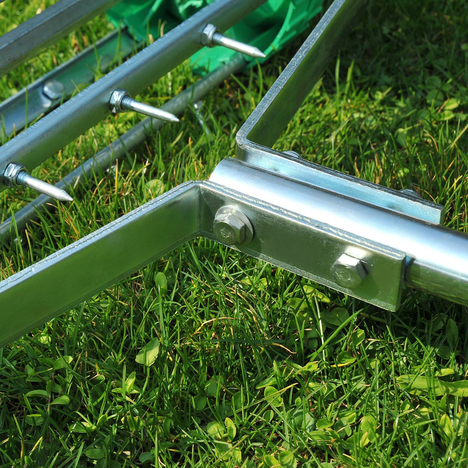 Outsunny - Rouleau aérateur pour pelouse 98x45x87 cm avec manche télescopique Vert - Outsunny - Image 7