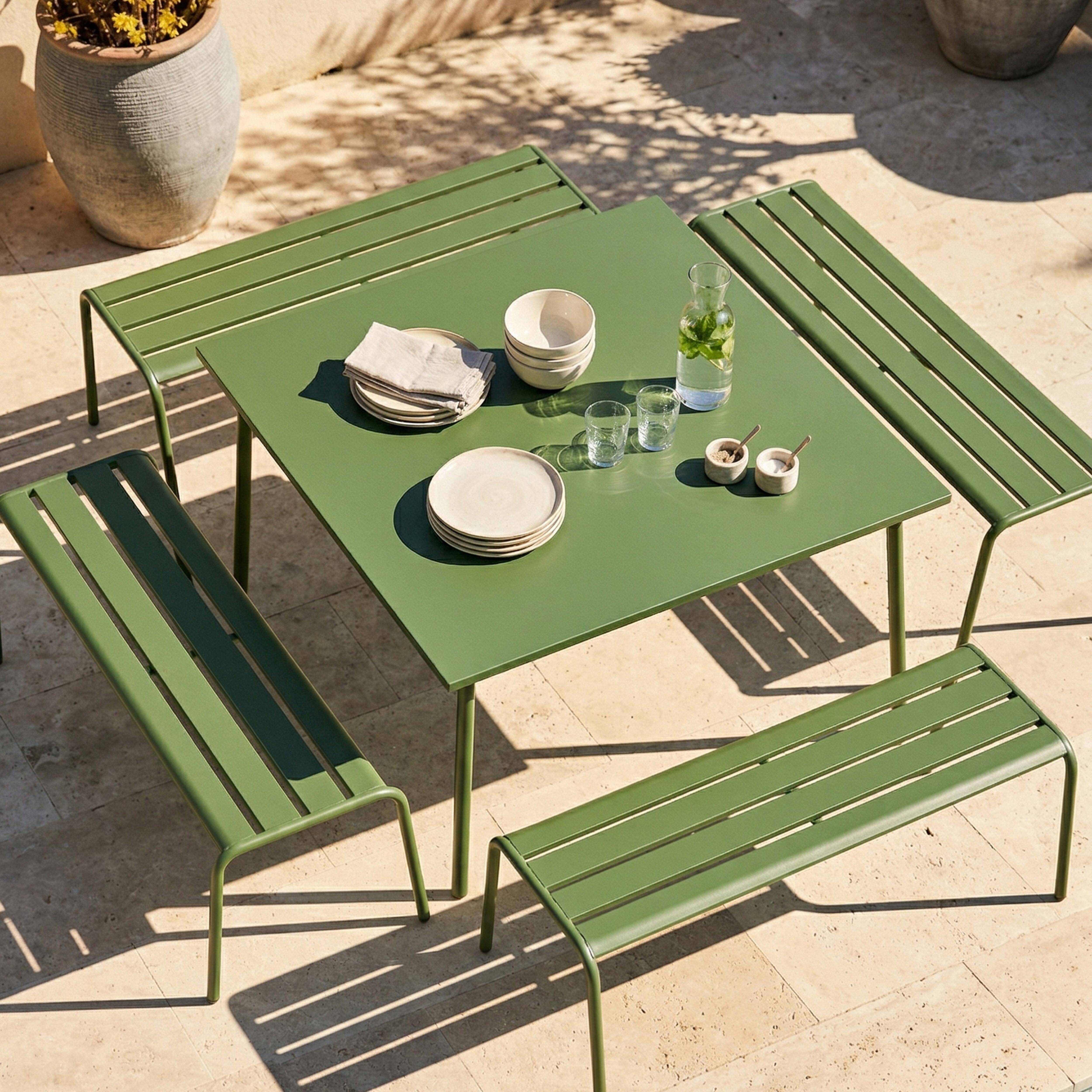 Oviala - Ensemble table de jardin carrée et 4 bancs en métal vert cactus Palavas - Oviala - Image 3