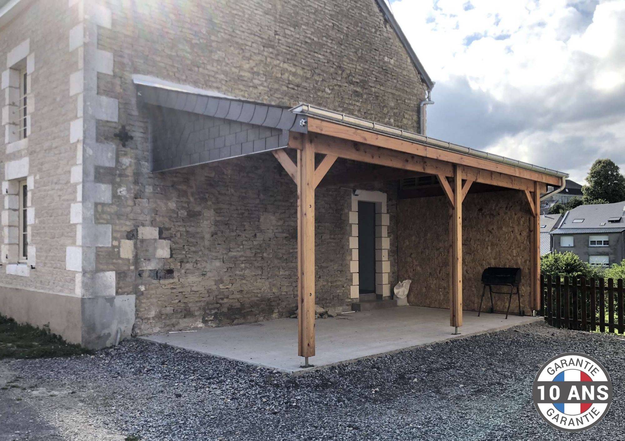 Cpbf Charpentes - Carport adossé une pente 450cmx650cm, bois DOUGLAS Français (Charpente en bois-auvent-abri voiture) 30 m². Garantie 10 ans - Image 1