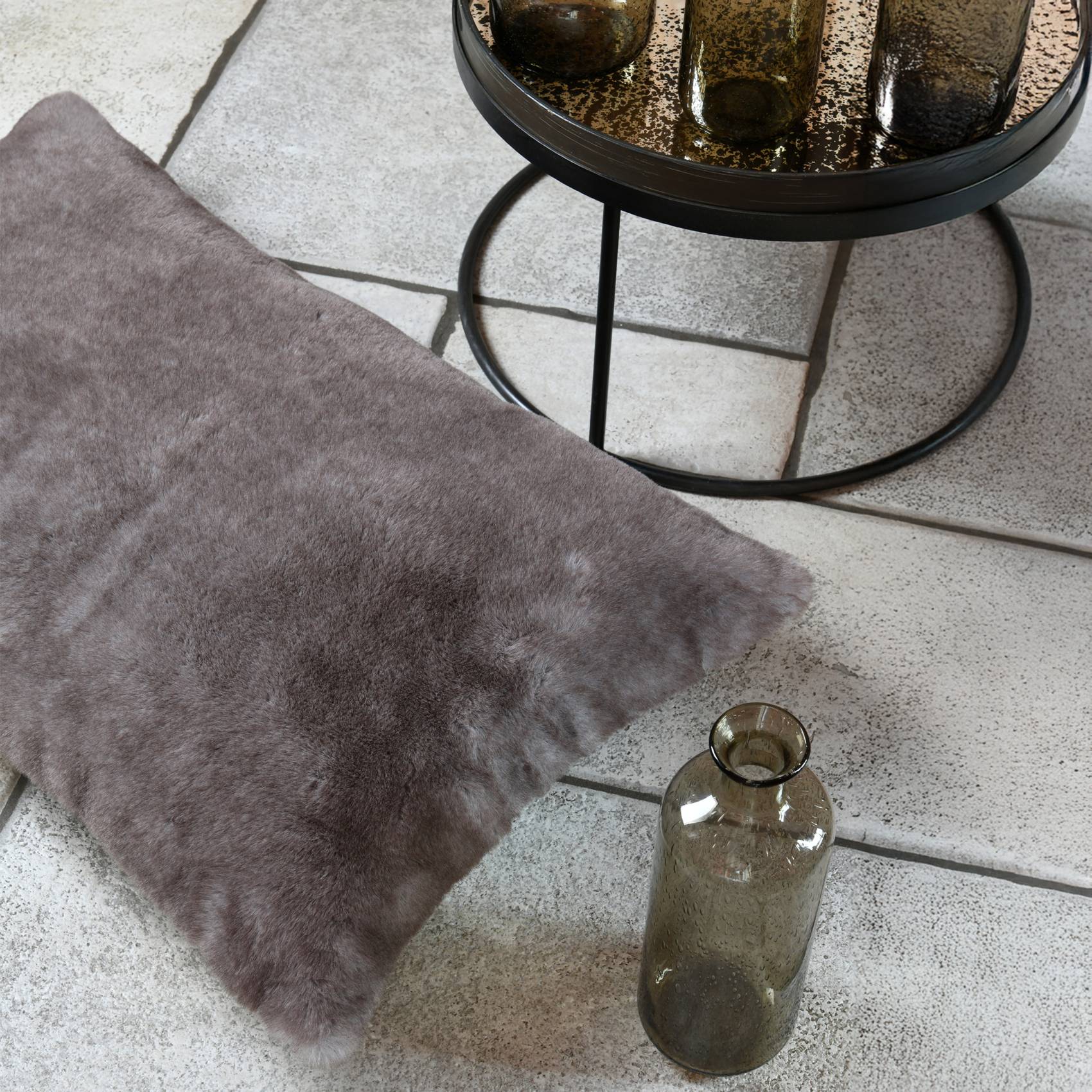 Lovely Casa - Coussin imitation fourrure ultra douce - LOVELY CASA - Polyester - Taupe - Image 2