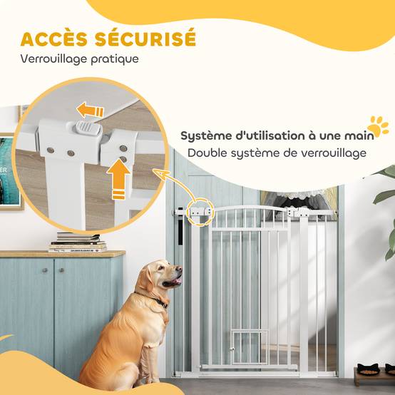 Barrière extra haute acier chiens maison avec chatière intégrée 104x106cm blanc - ComfortXL Outdoor Living - Image 8