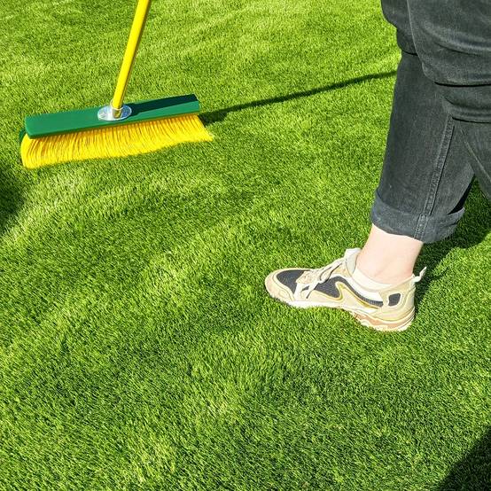 Balai cantonnier pour gazon synthetique Et Jardin - Image 2