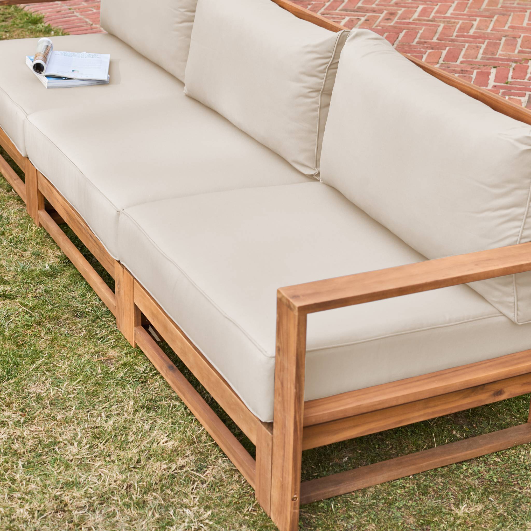 sweeek - Salon de jardin en bois 5 places - Mendoza - Coussins beige. acacia. 6 éléments modulables. design | sweeek - Image 6