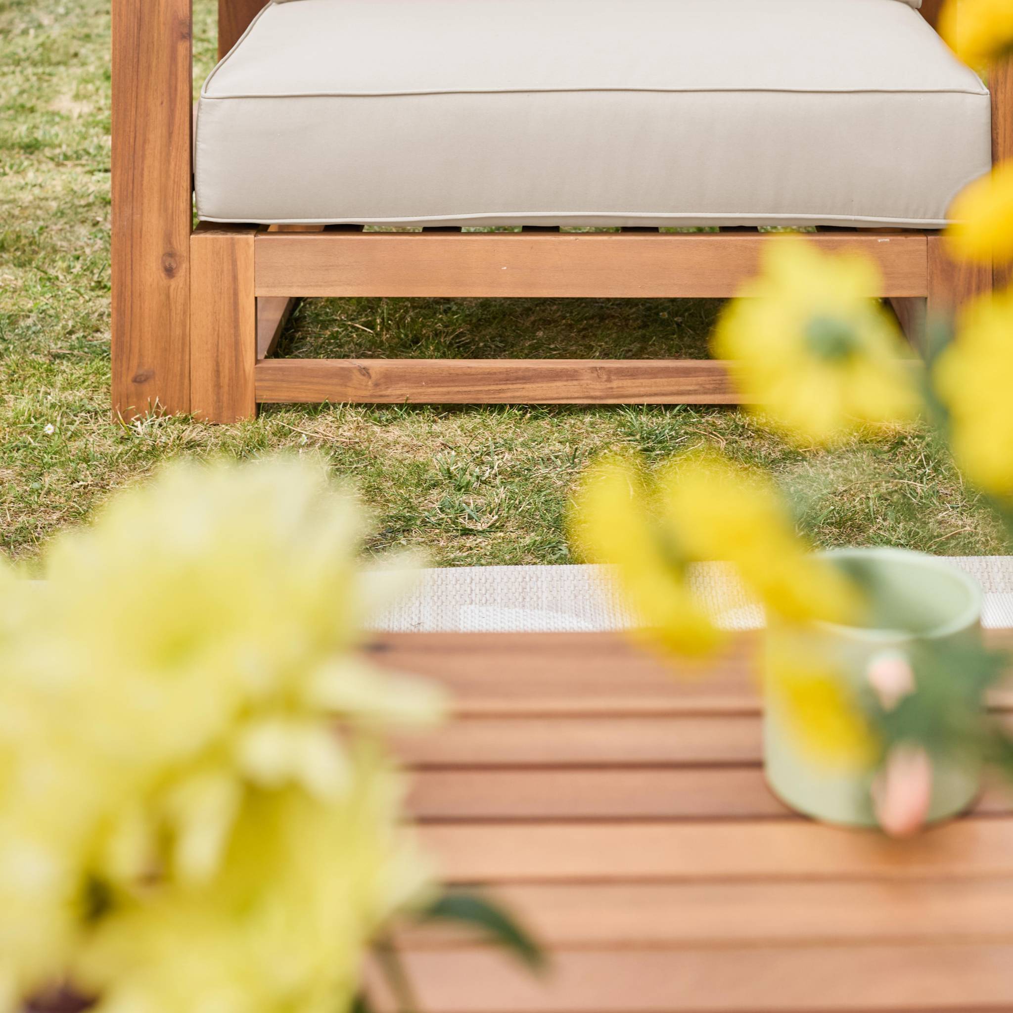 sweeek - Salon de jardin en bois 5 places - Mendoza - Coussins beige. acacia. 6 éléments modulables. design | sweeek - Image 7