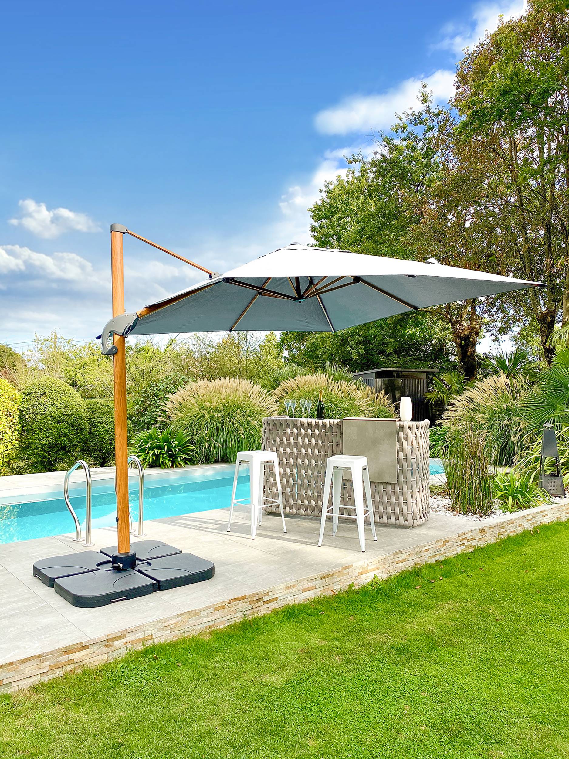 Dcb Garden - Parasol SEVILLA 250 cm en aluminium effet bois et toile polyester - DCB GARDEN - Image 2