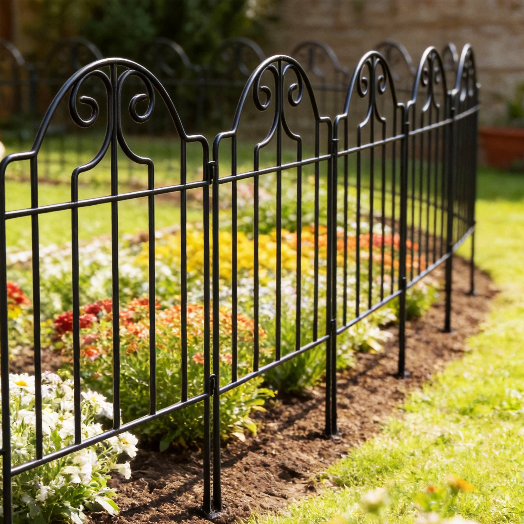 Lot de 4 clôtures de jardin en métal (125 x 57 cm) – Design robuste à arches, installation facile – Noir (pour terrasse/pelouse) - Image 4