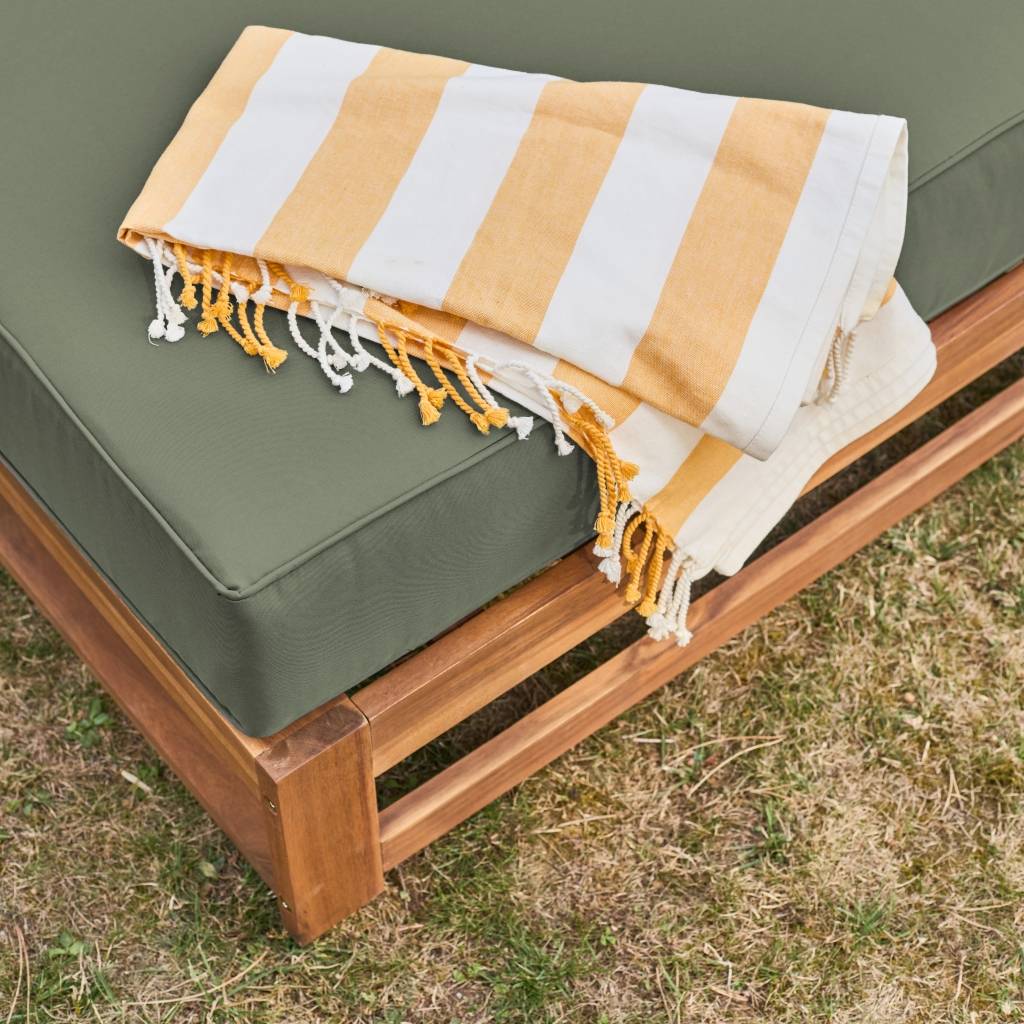 sweeek - Salon de jardin en bois 5 places - kaki. canapé. fauteuils et table basse en acacia. 6 éléments modulables. 273 x 75 x 72.5cm | sweeek - Image 1