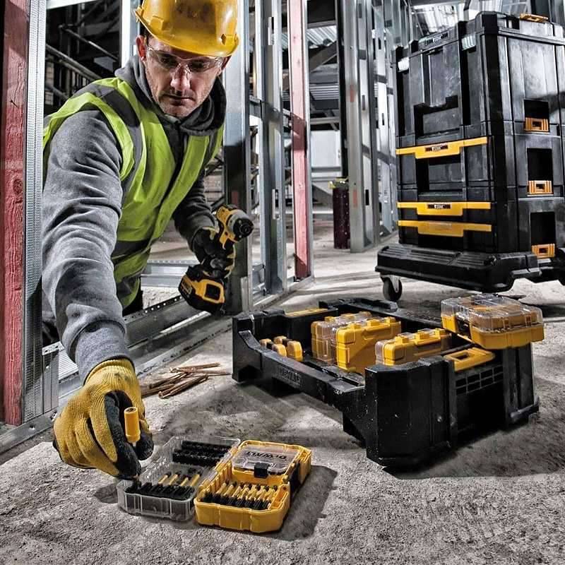 Embout de vissage en coffret Toughcase DEWALT - Ø 25 et 40 mm - 40 pièces - DT70705-QZ - Image 2