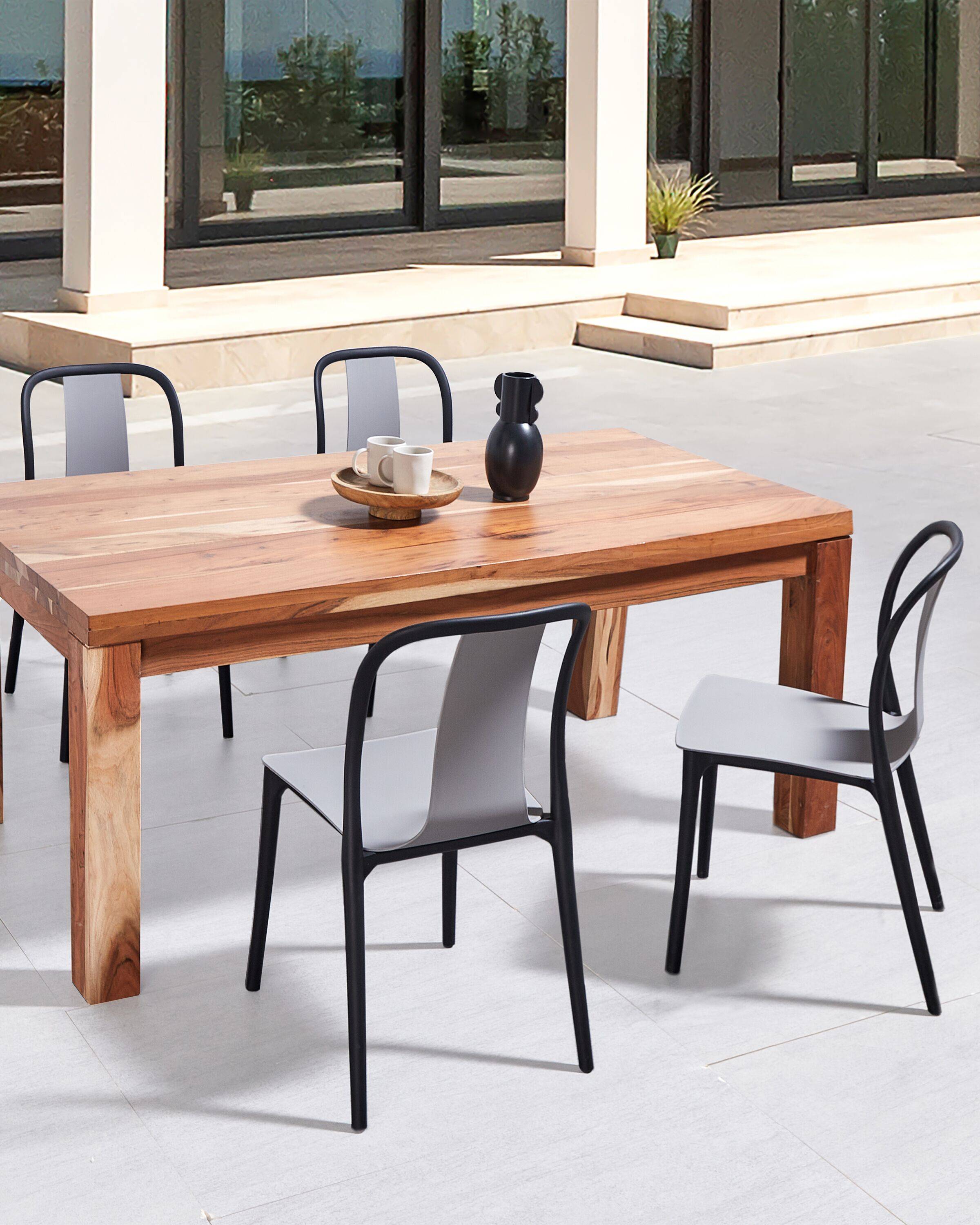 Beliani - Lot de 4 Chaises de Jardin en Plastique Gris et Noir Intérieur Extérieur Style Moderne - Image 2