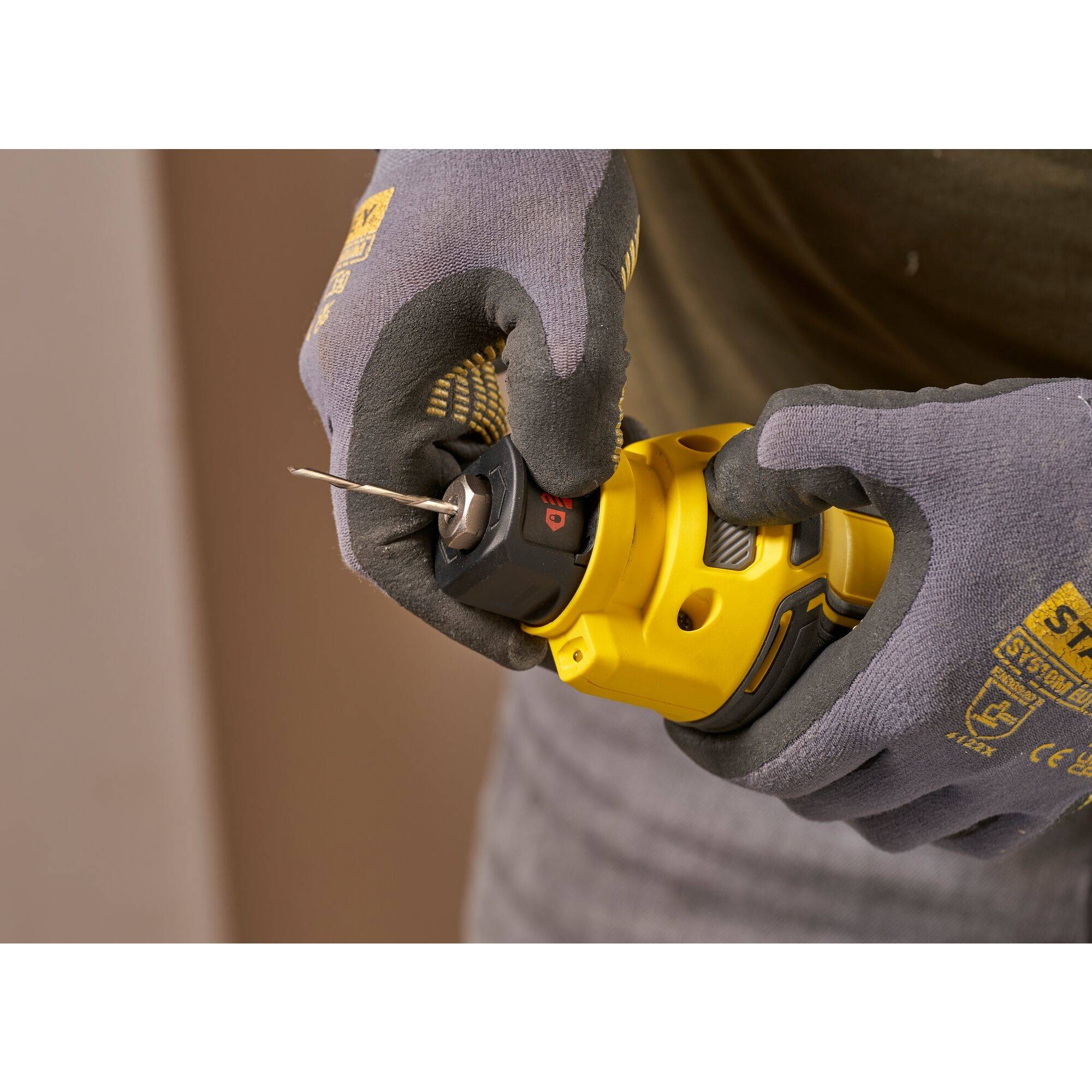stanley - STANLEY FATMAX V20 Fraiseuse Pour Plaques De Plâtre 18V Sans Batterie SFMCE200B-XJ - Image 6