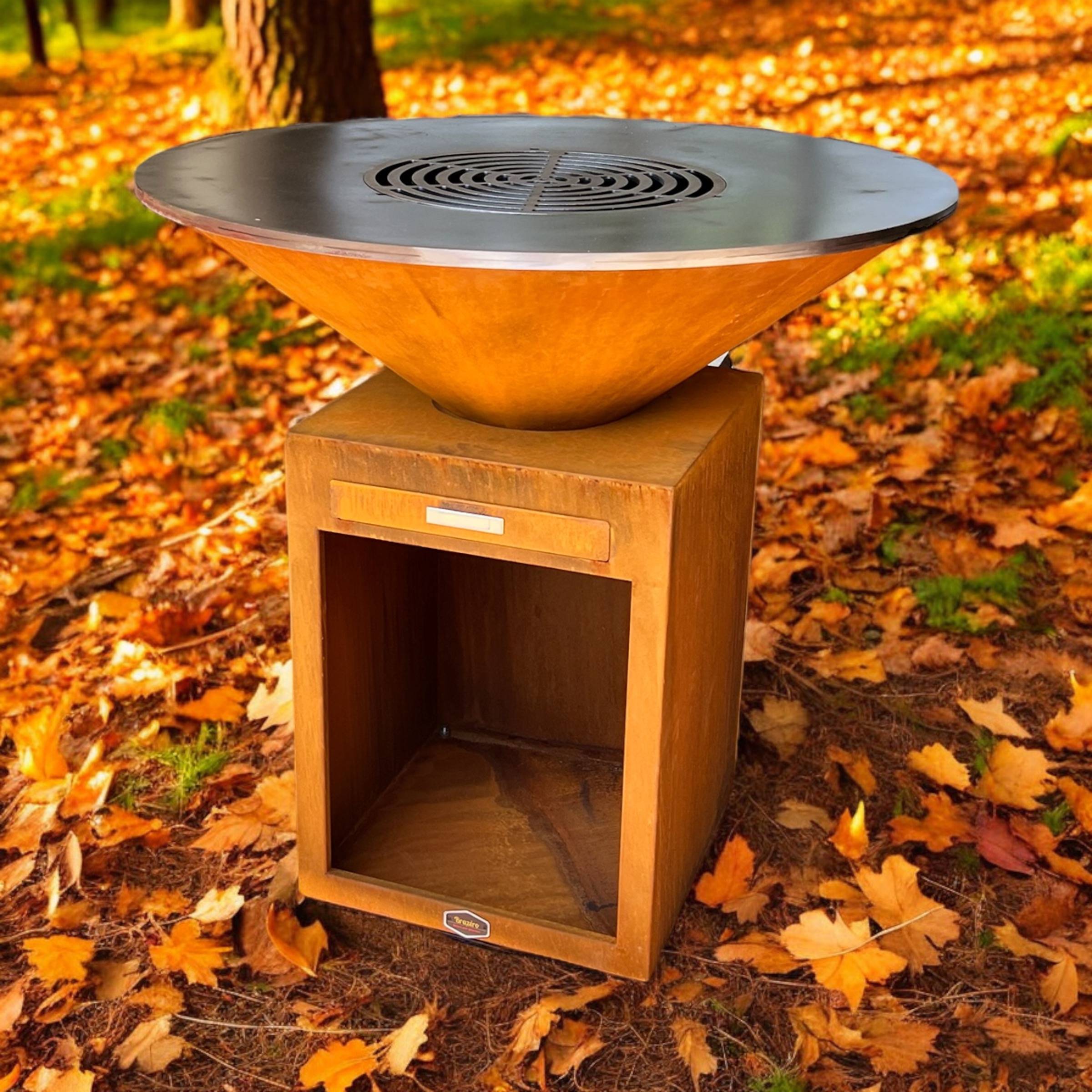 Brasero plancha acier corten Ø100 cm avec tournebroche, grilles réglables et tablier cuir – FFour - Image 9